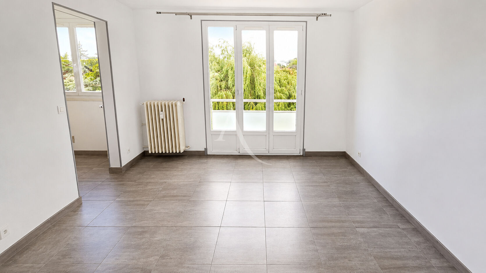 Appartement SAINT THIBAULT DES VIGNES (77400) 1 pi&egrave;ce 35.00 m&sup2;