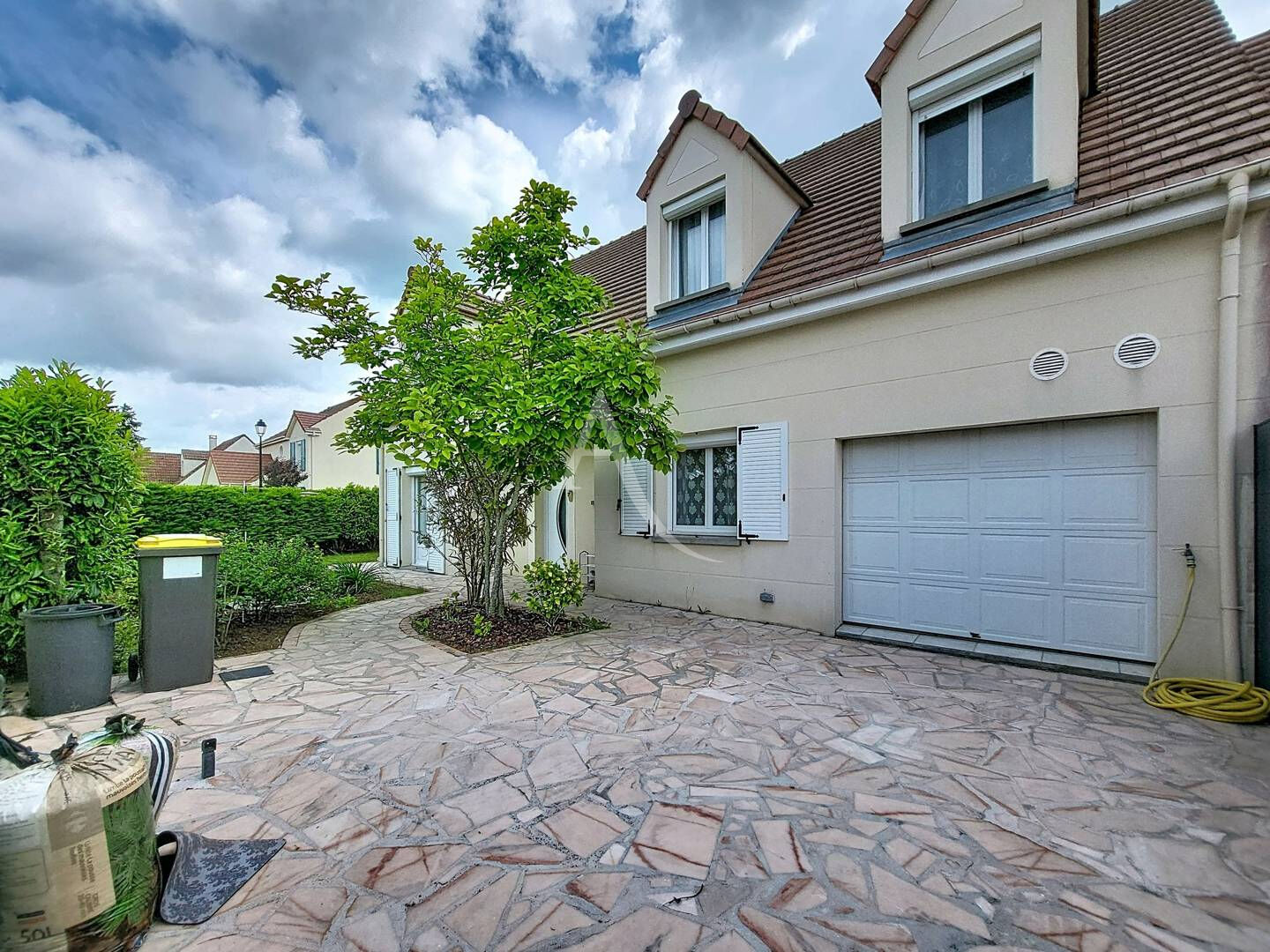 Maison ROISSY EN BRIE (77680) 7 pi&egrave;ces 147.00 m&sup2;