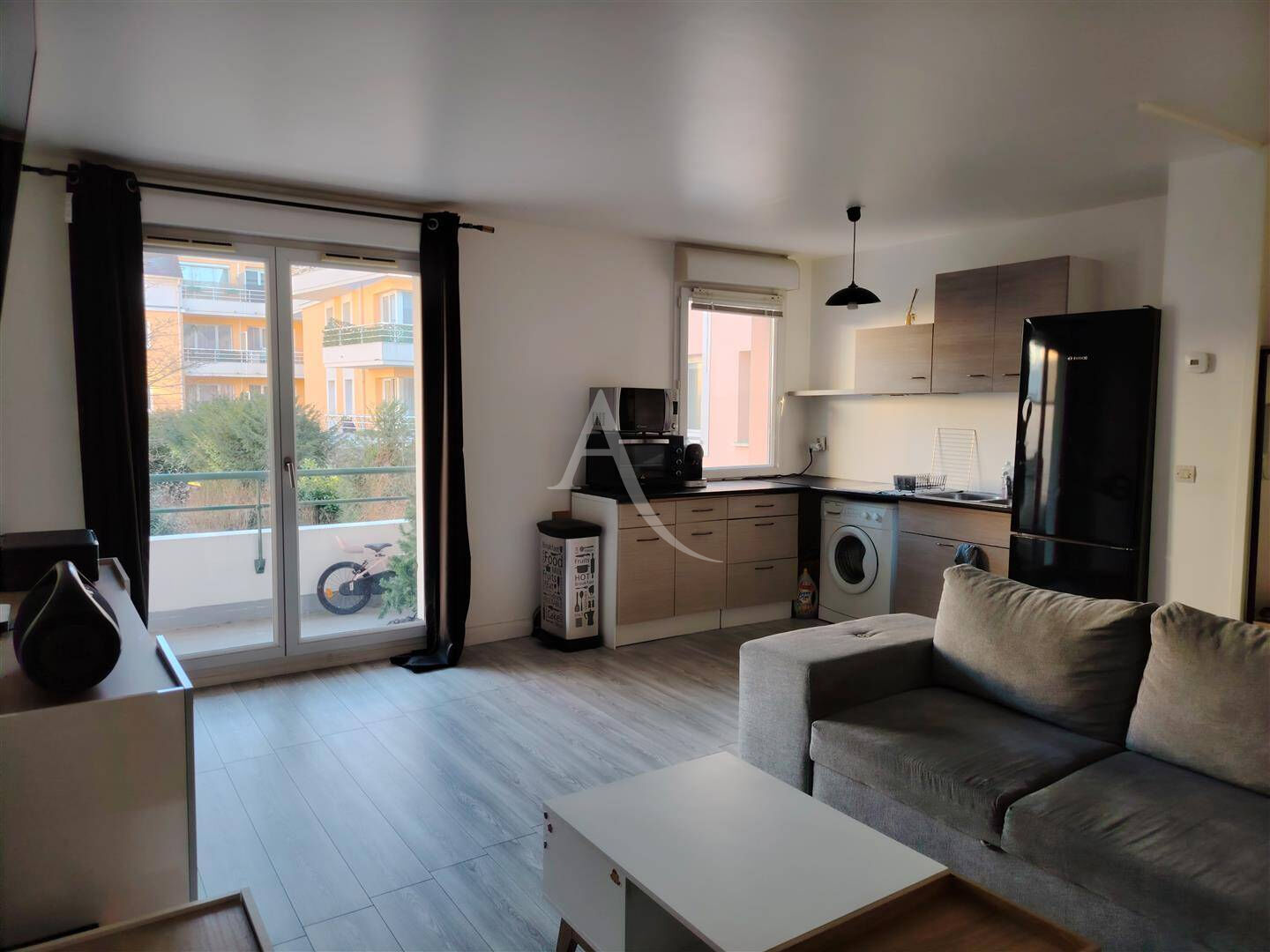 Appartement ROISSY EN BRIE (77680) 2 pi&egrave;ces 37.00 m&sup2;