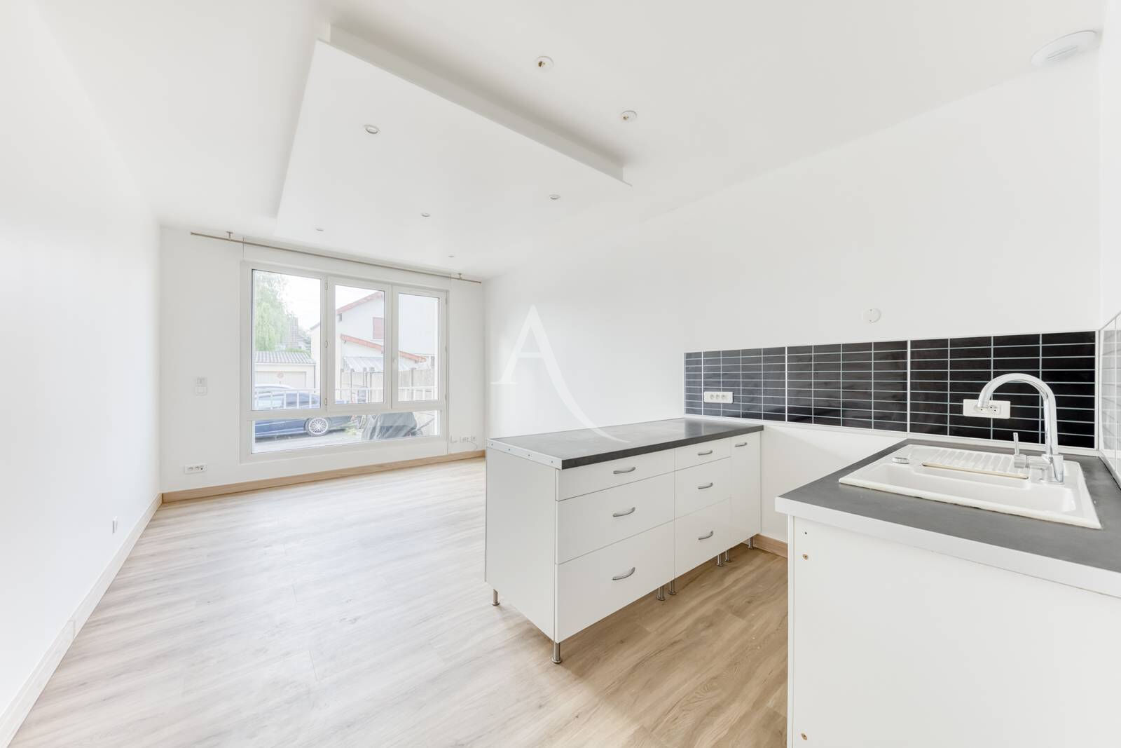 Appartement PONTAULT COMBAULT (77340) 1 pi&egrave;ce 24.00 m&sup2;