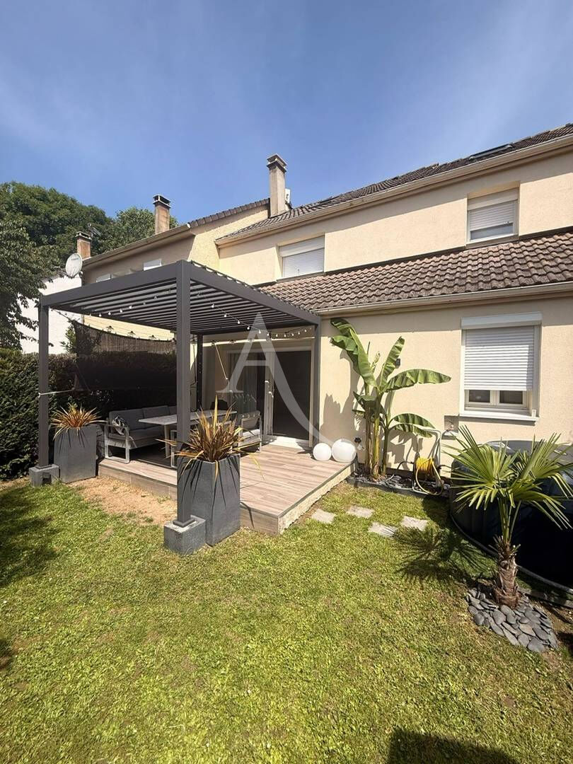 à 2 km de La Queue-en-Brie 339 900 € Maison 5 pièces , 3 chambres 85.60 m² Voir le bien