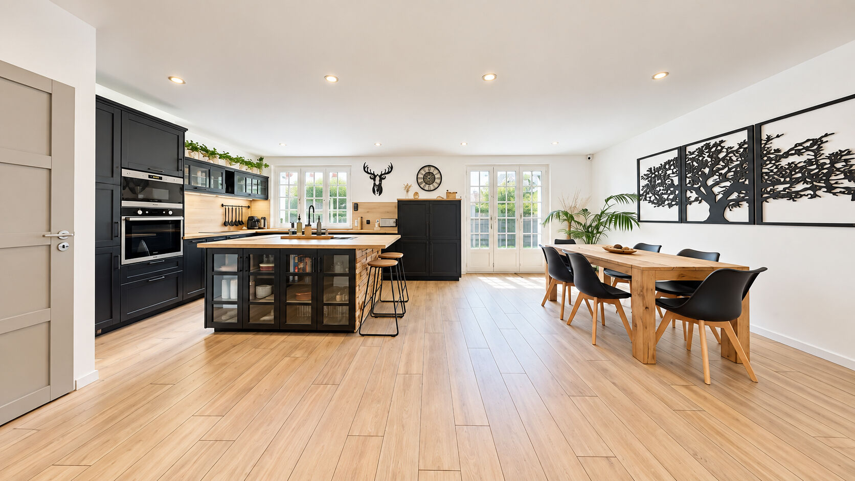 Roissy-en-Brie (77) 388 000 € Maison 5 pièces , 3 chambres 93.60 m² Avec jardin