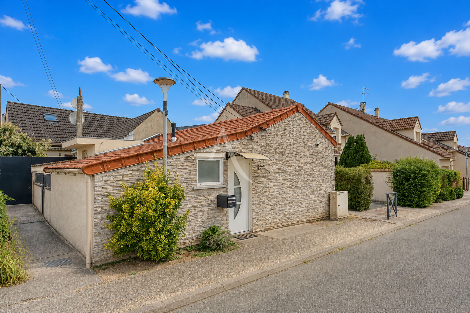Maison PONTAULT COMBAULT (77340) 4 pi&egrave;ces 63.50 m&sup2;
