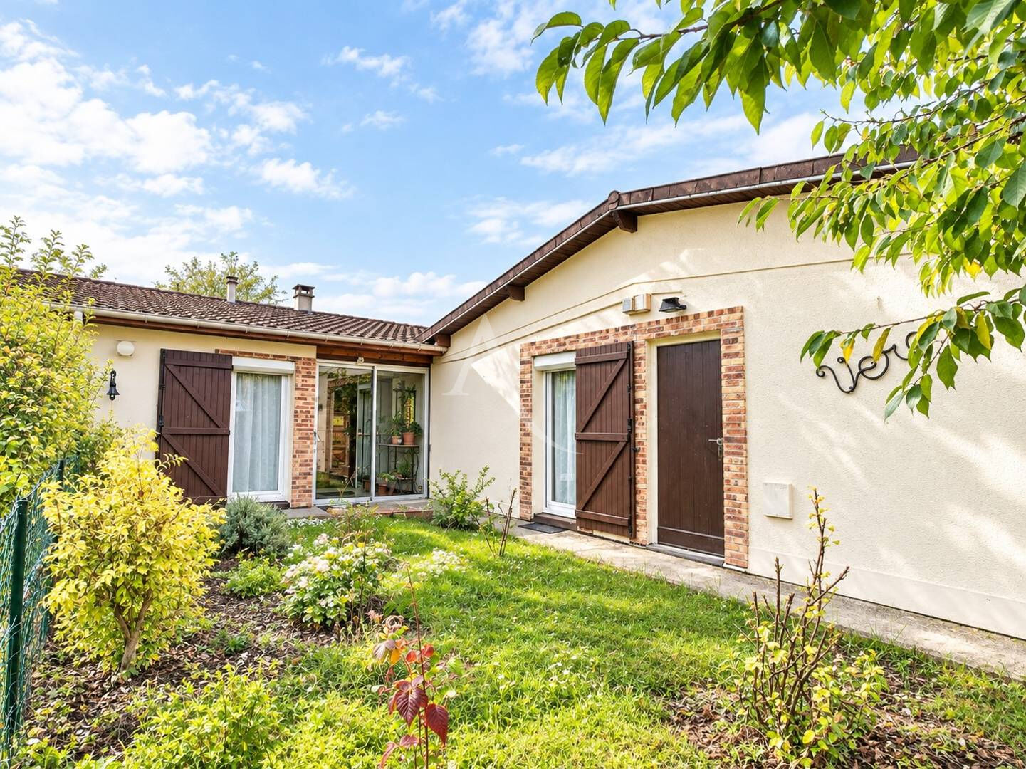 Roissy-en-Brie (77) 295 000 € Maison 4 pièces , 2 chambres 78.00 m²