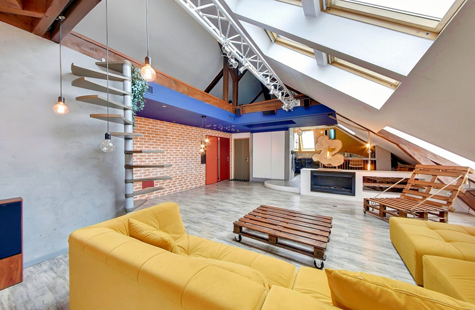 Appartement CHEVRY COSSIGNY (77173) 4 pièces 90.04 m²