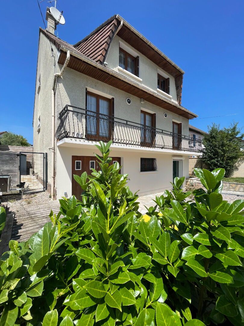 Maison OZOIR LA FERRIERE (77330) 7 pièces 197.00 m²
