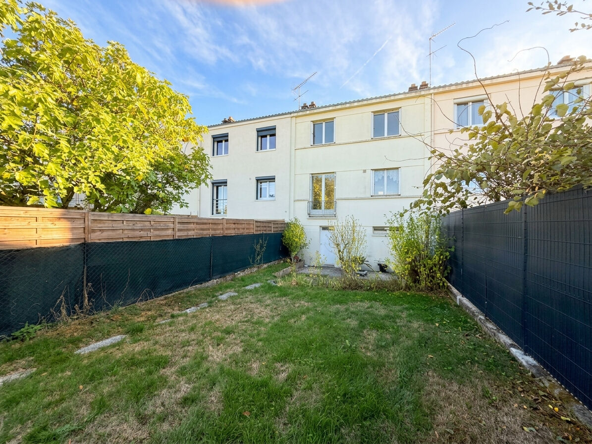 Maison LA QUEUE EN BRIE (94510) 5 pi&egrave;ces 104.00 m&sup2;