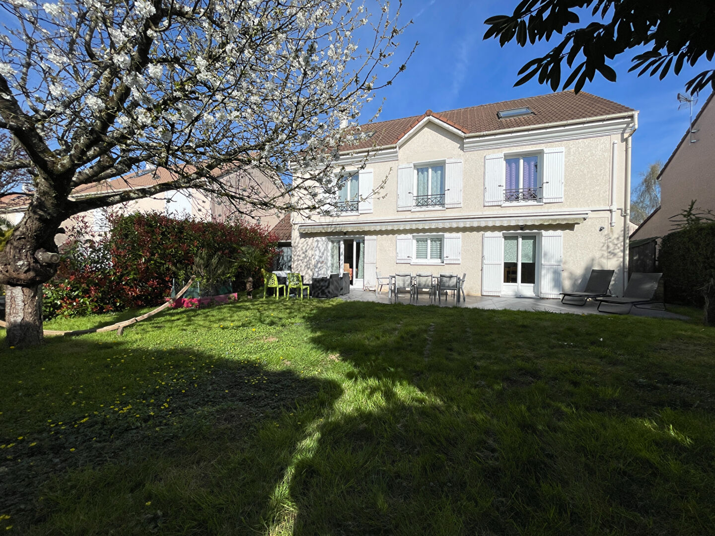 Maison FEROLLES ATTILLY (77150) 8 pièces 215.00 m²