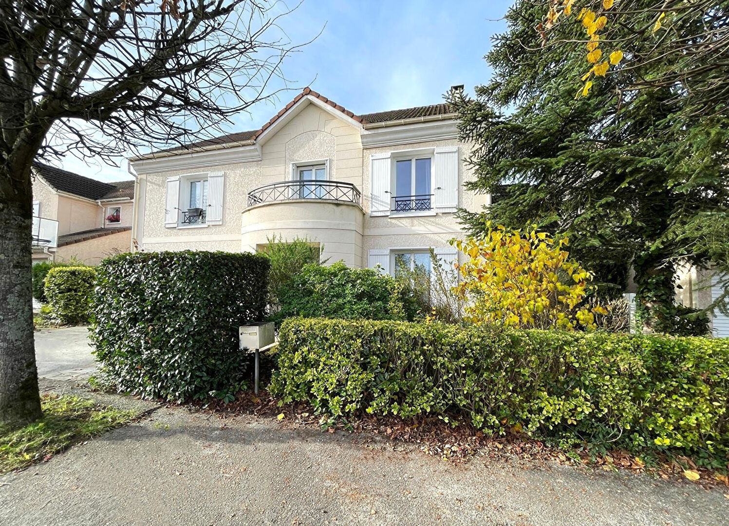 Maison OZOIR LA FERRIERE (77330) 8 pièces 215.00 m²