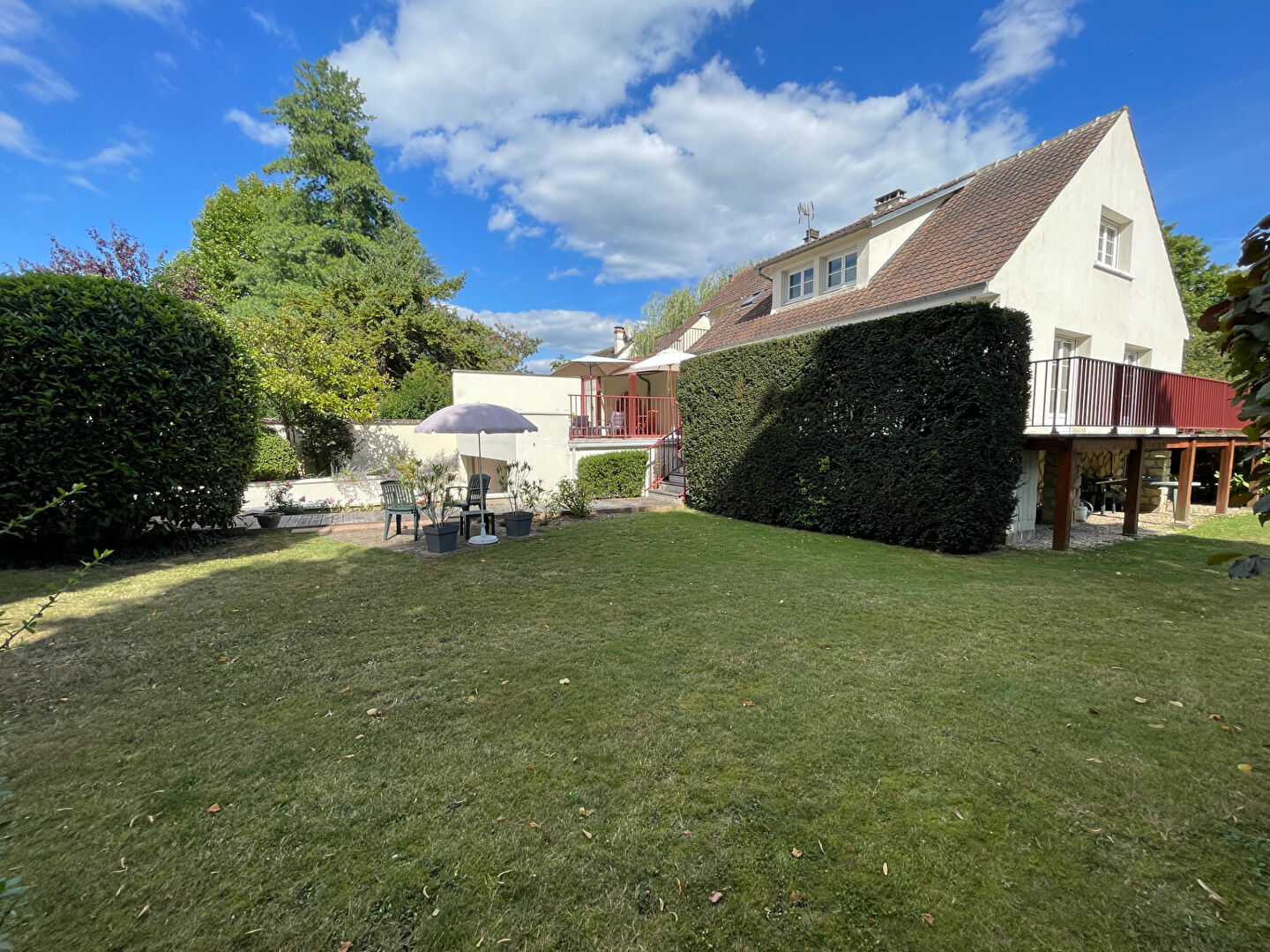 Maison LESIGNY (77150) 8 pièces 251.00 m²