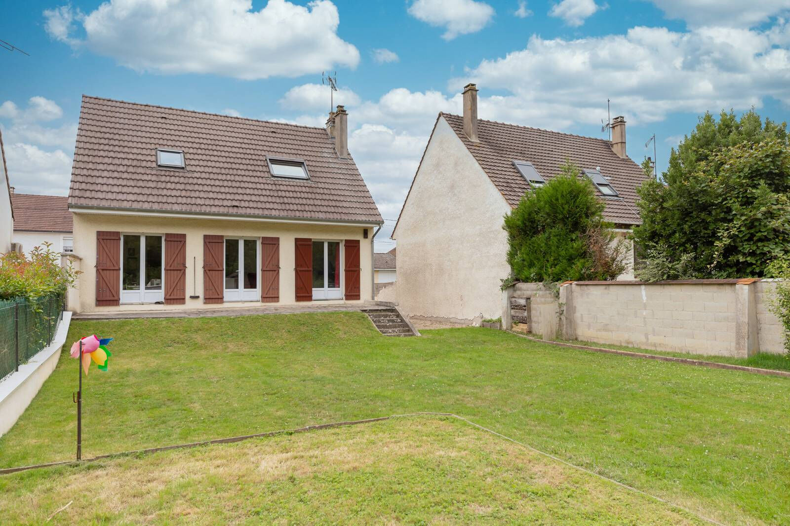 Maison OZOIR LA FERRIERE (77330) 5 pièces 102.00 m²
