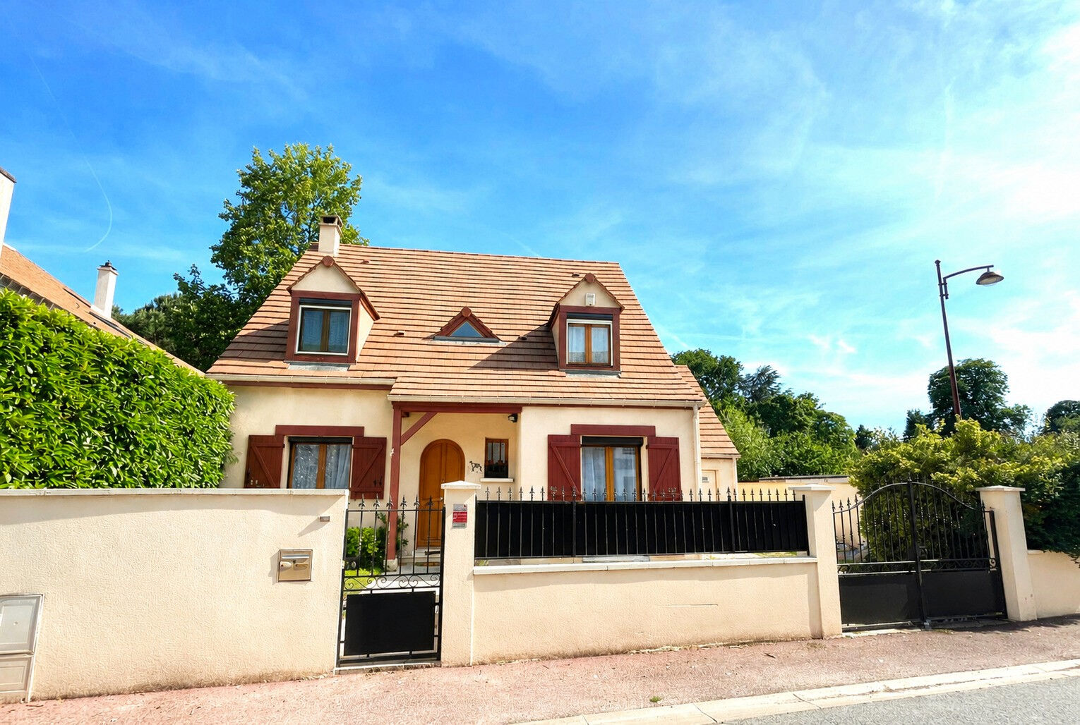 Maison CHEVRY COSSIGNY (77173) 7 pi&egrave;ces 130.00 m&sup2;