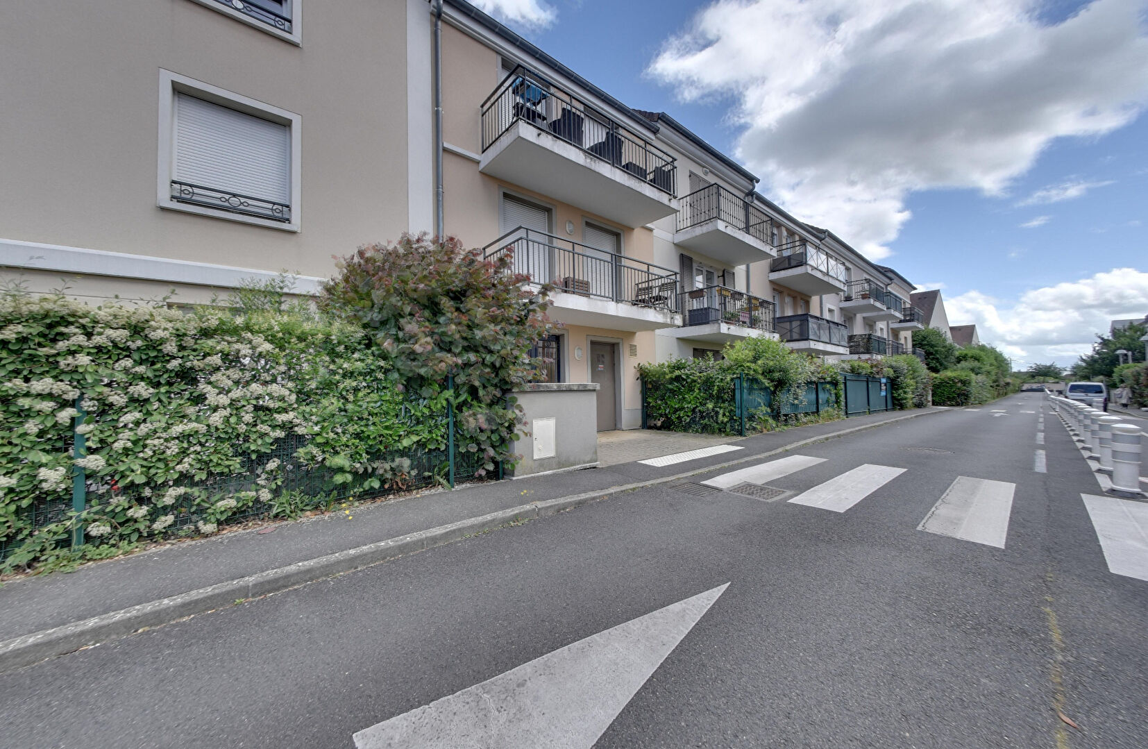 Ozoir-la-Ferrière (77) 189 000 € Appartement 2 pièces , 1 chambre 40.00 m² Avec balcon Voir le bien