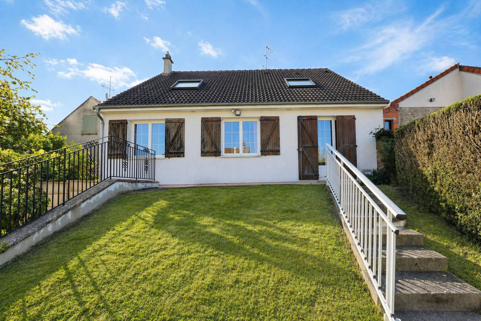 Tournan-en-Brie (77) 425 000 € Maison 6 pièces , 3 chambres 160.00 m² Avec jardin Voir le bien