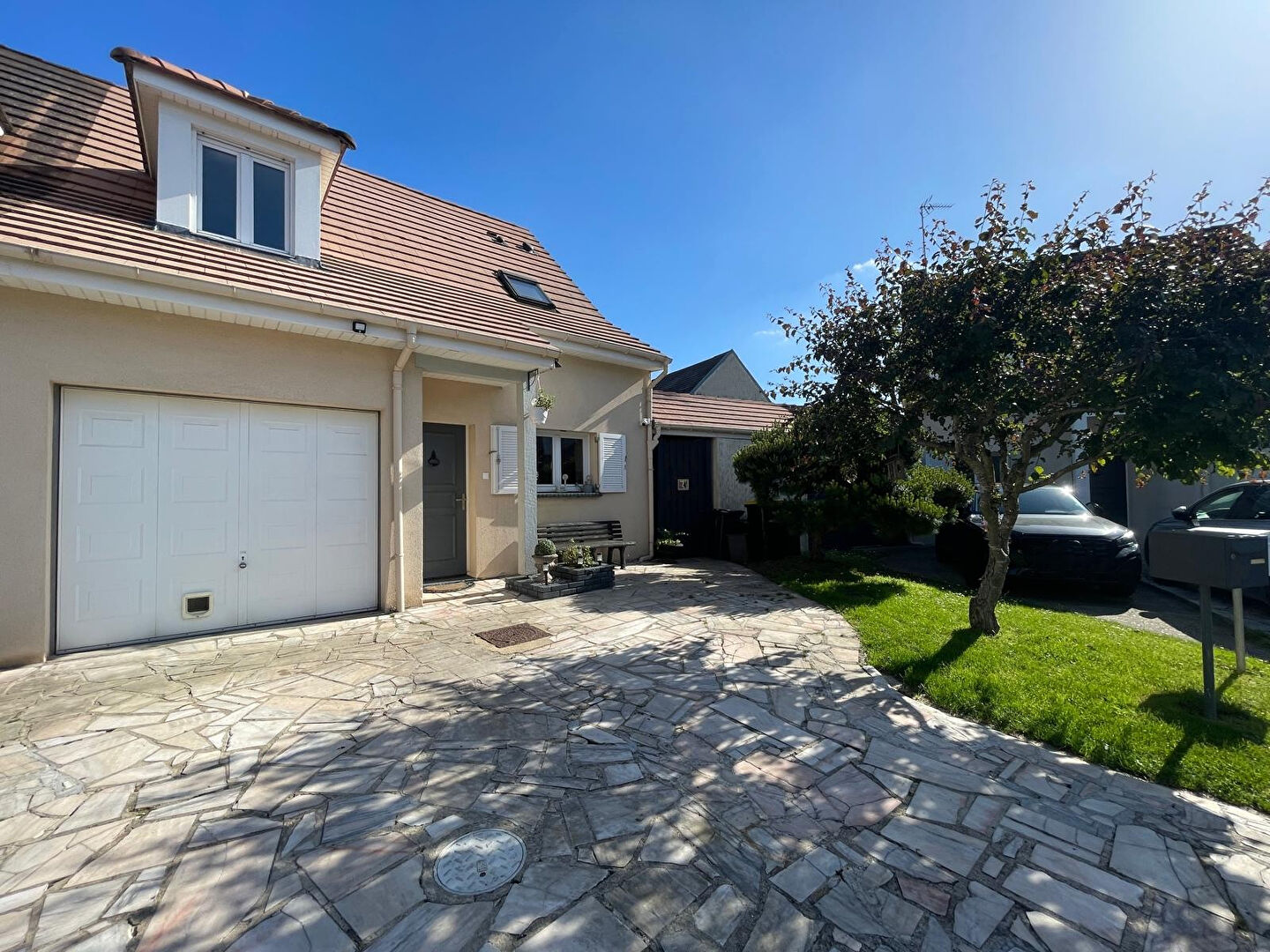 Chevry-Cossigny (77) Exclusif 339 000 € Maison 5 pièces , 3 chambres 82.00 m² Avec garage/box Voir le bien