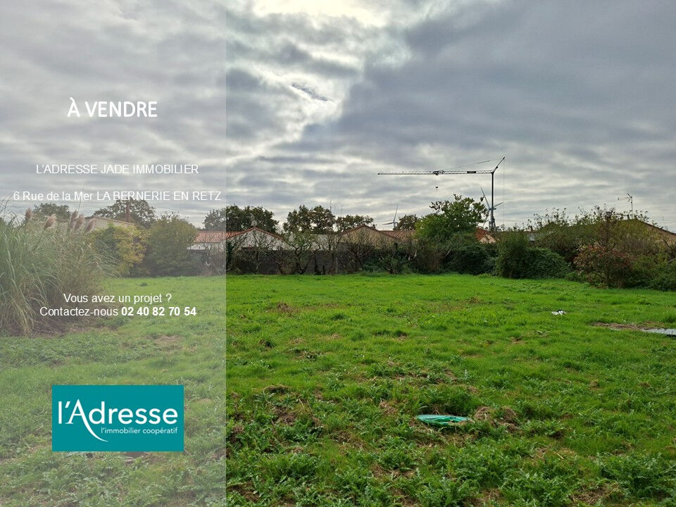 Terrain SAINT HILAIRE DE CHALEONS (44680) 893.00 m²
