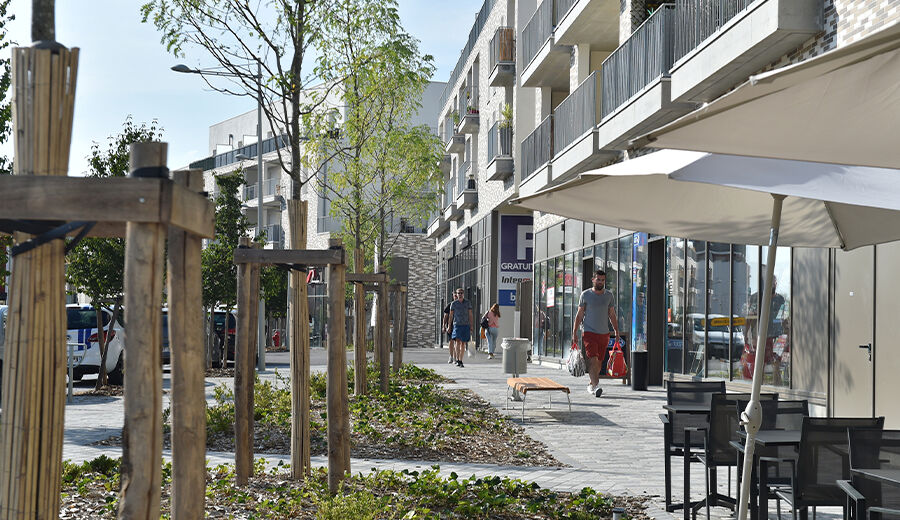 Local commercial NANTES (44300) 74.00 m²