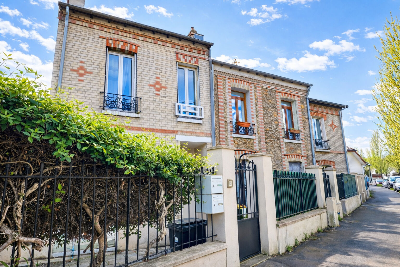 Immeuble FONTENAY SOUS BOIS (94120) 8 pi&egrave;ces 181.00 m&sup2;