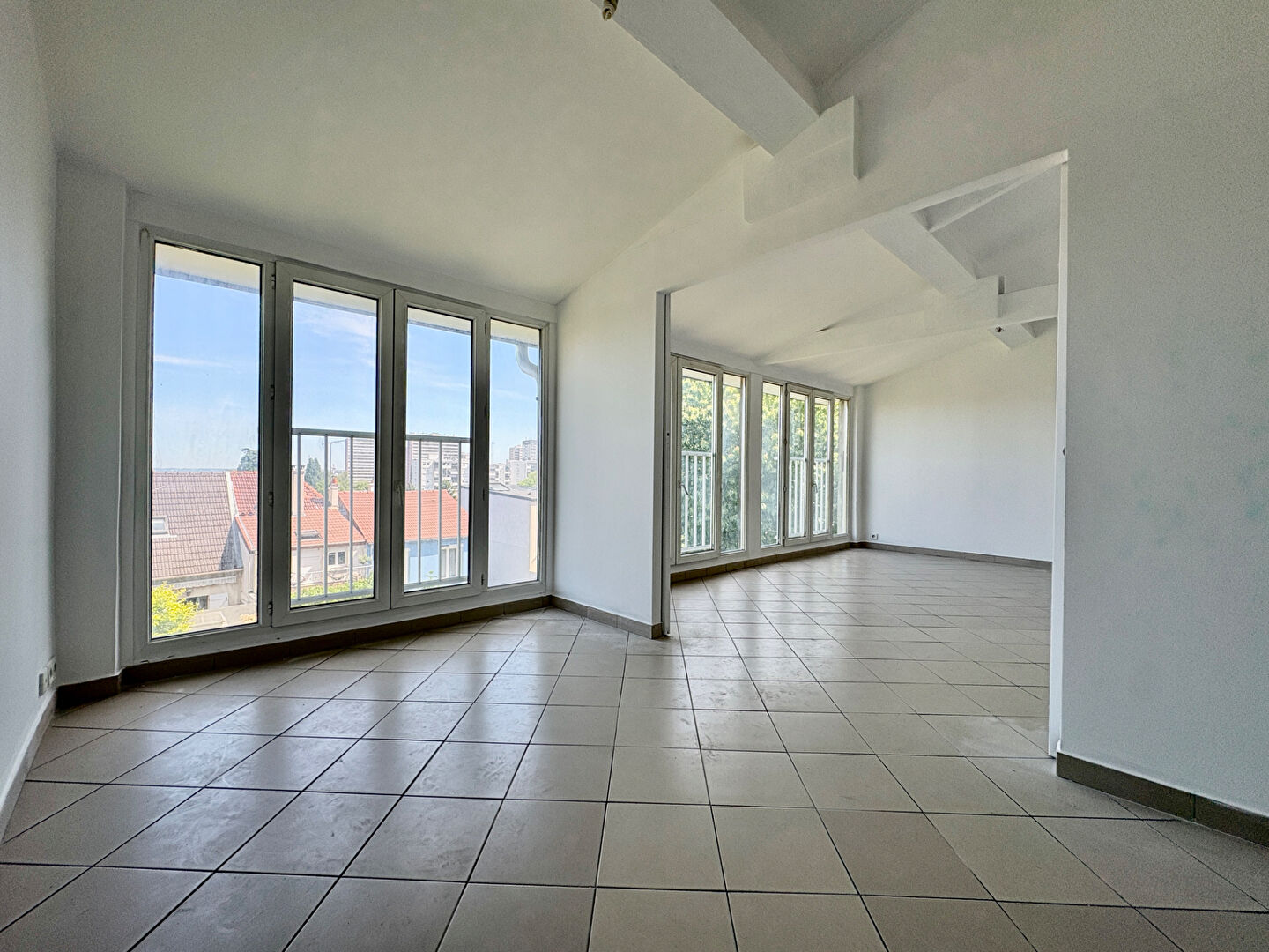 Appartement FONTENAY SOUS BOIS (94120) 3 pi&egrave;ces 54.00 m&sup2;