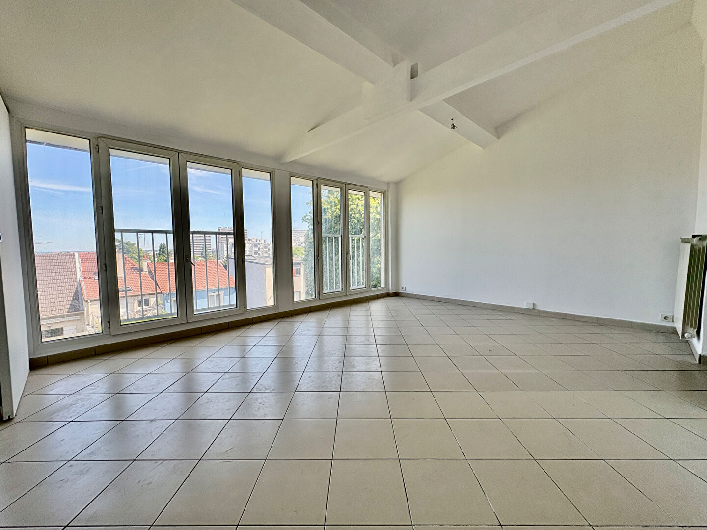 Appartement FONTENAY SOUS BOIS (94120) 3 pi&egrave;ces 54.00 m&sup2;