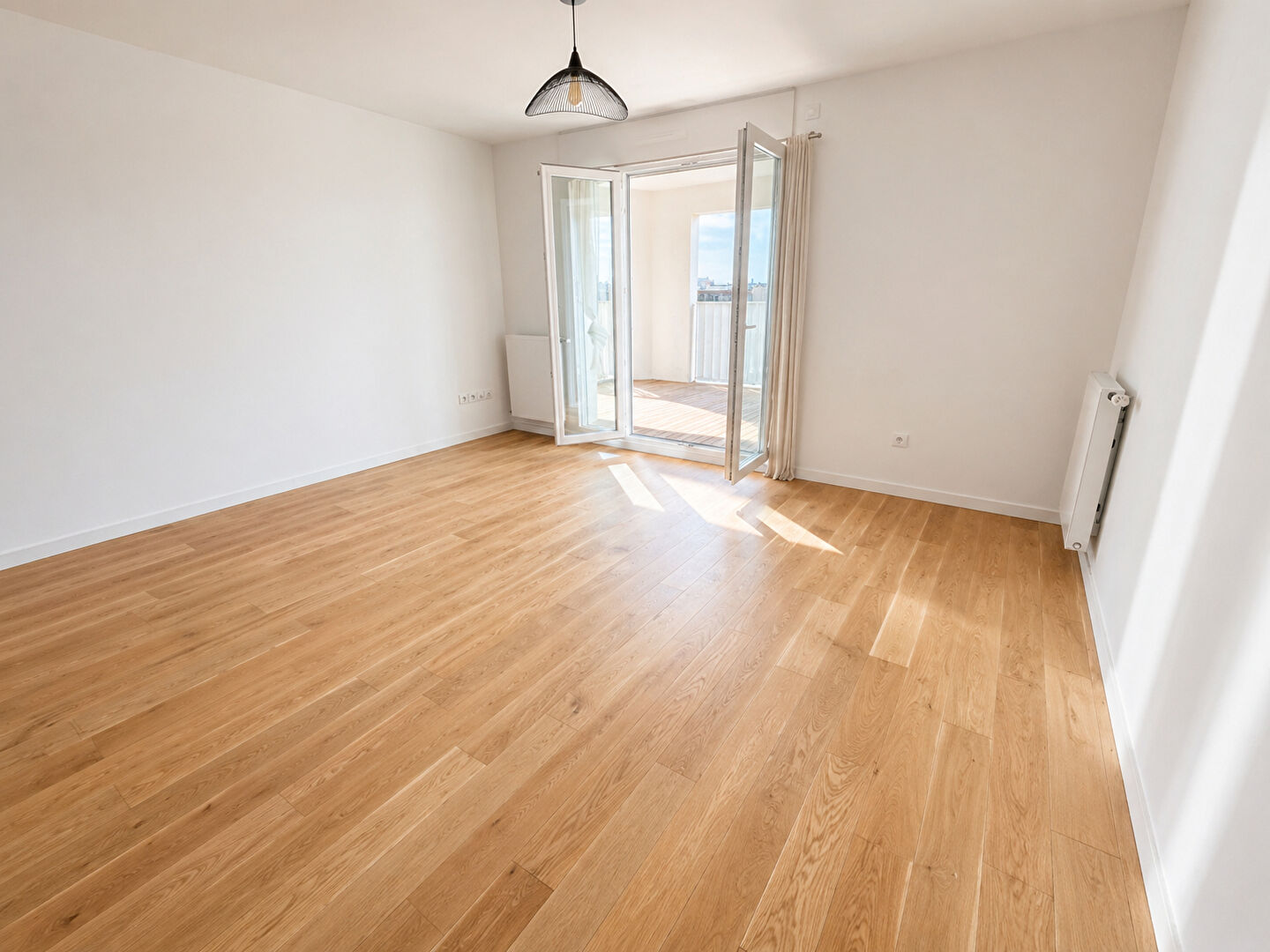 Fontenay-sous-Bois (94) Exclusif 400 000 € Appartement 3 pièces , 2 chambres 64.82 m² Avec terrasse Voir le bien