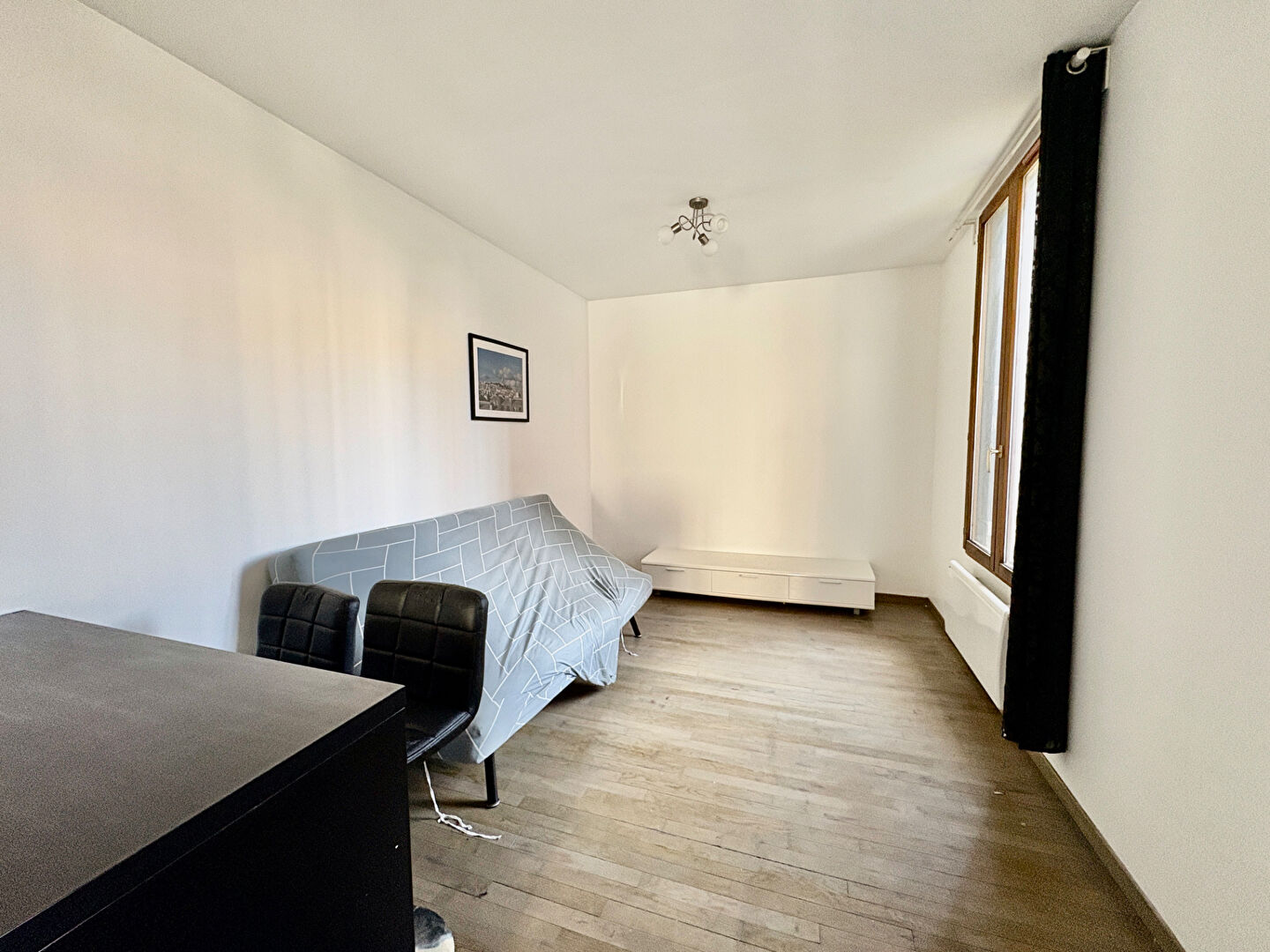 Fontenay-sous-Bois (94) 177 000 € Appartement 2 pièces , 1 chambre 33.00 m² Voir le bien