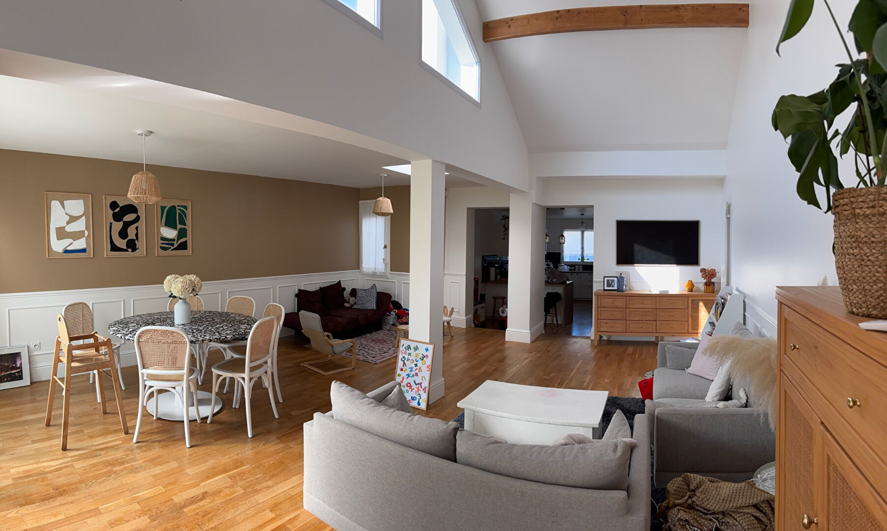à 4 km de Saint-Mandé 770 000 € Maison 6 pièces , 4 chambres 175.00 m² Avec jardin, terrasse Voir le bien