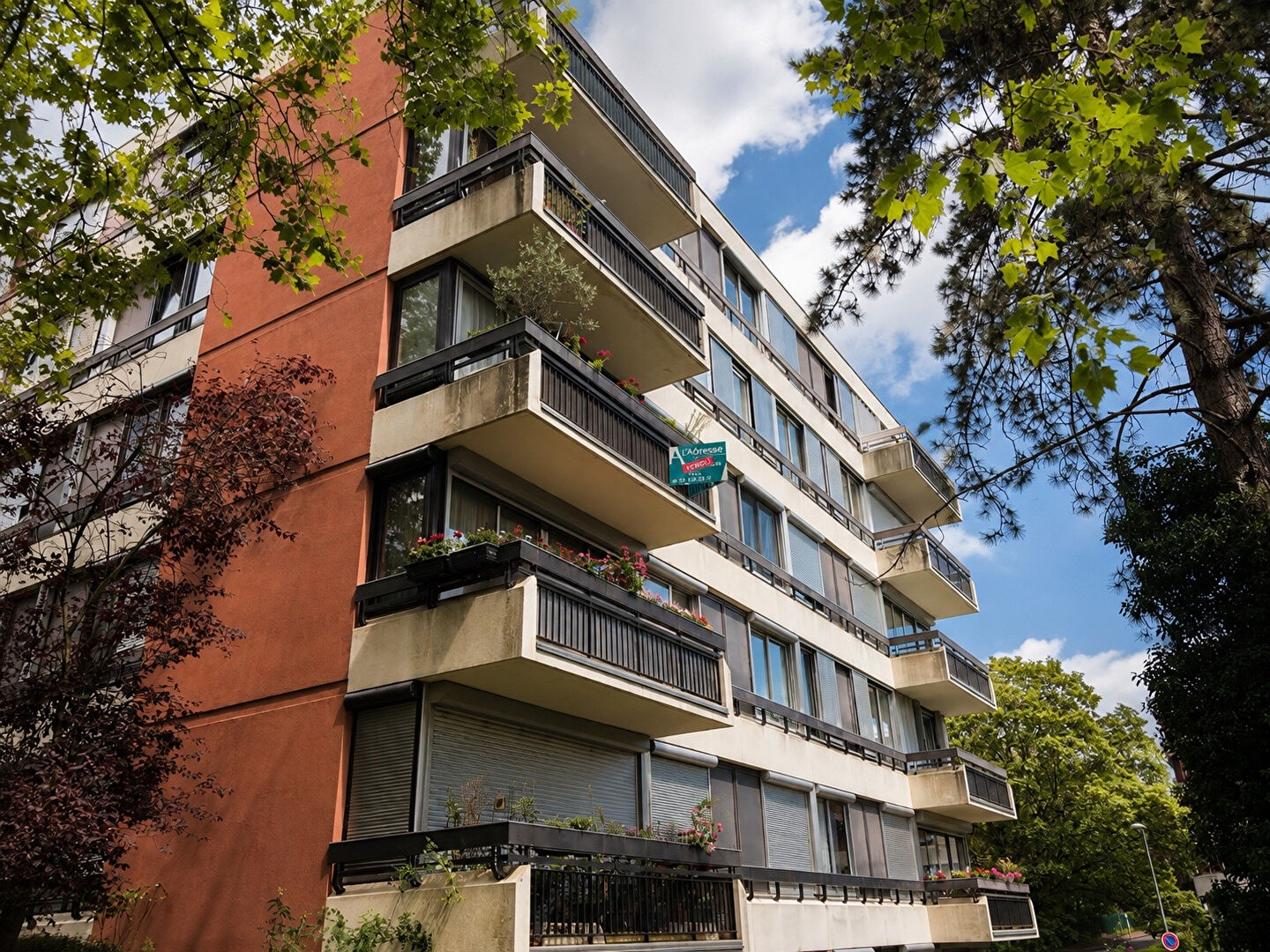Fontenay-sous-Bois (94) Exclusif 236 000 € Appartement 3 pièces , 2 chambres 68.00 m² Voir le bien