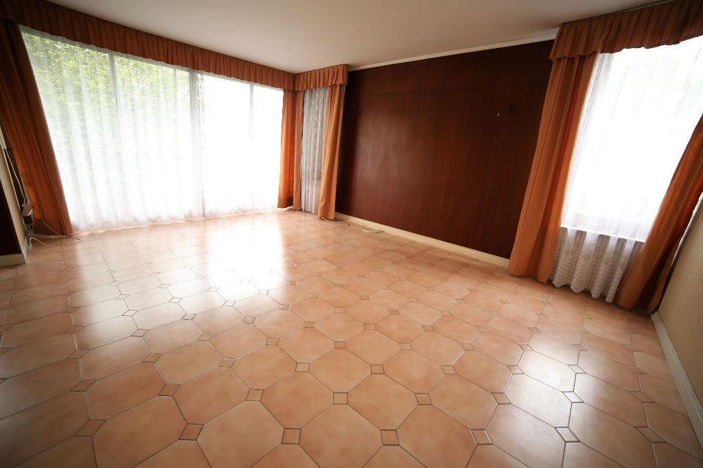 Appartement FONTENAY SOUS BOIS (94120) 3 pi&egrave;ces 68.00 m&sup2;