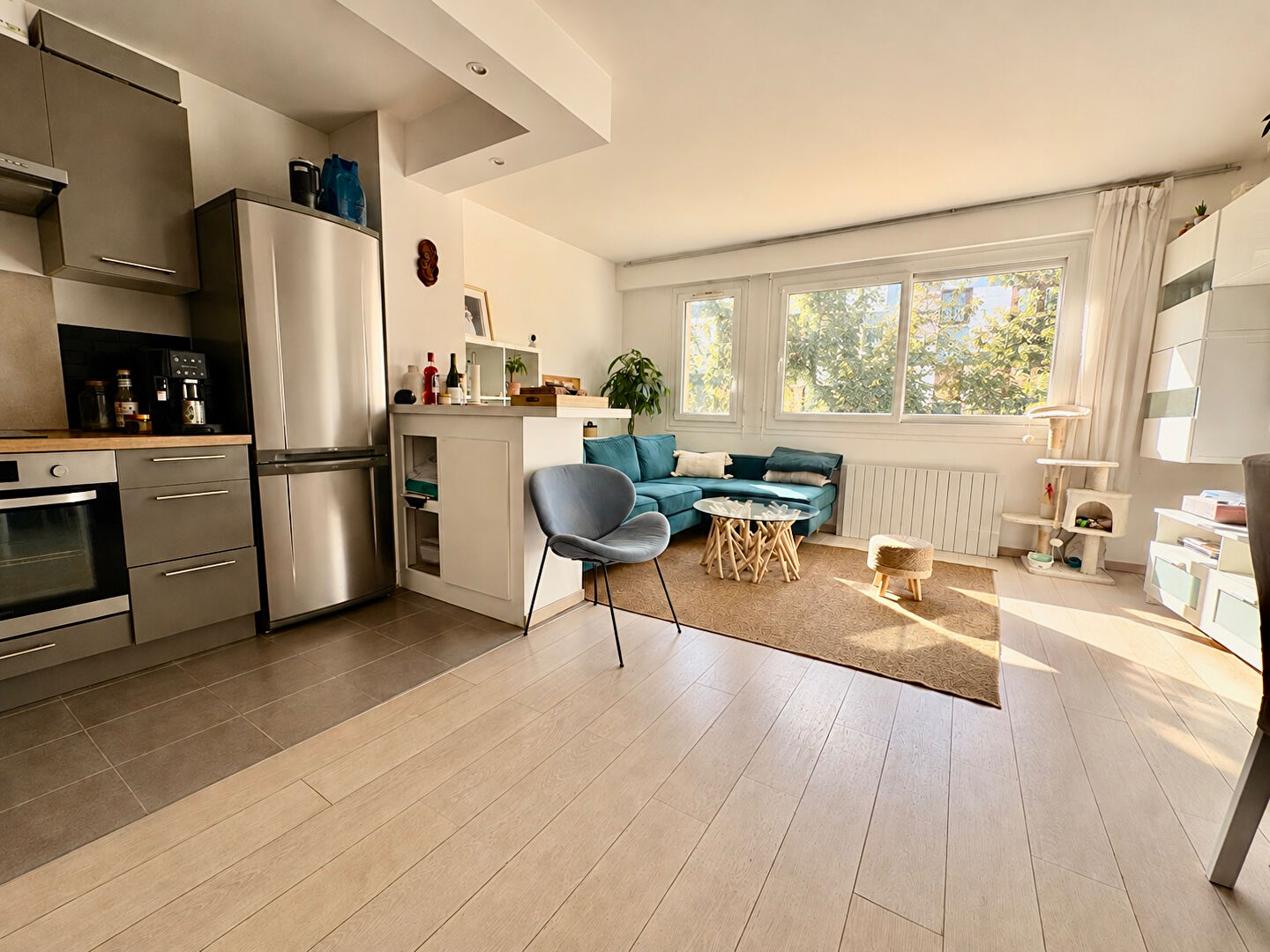 Fontenay-sous-Bois (94) Exclusif 270 000 € Appartement 3 pièces , 2 chambres 54.00 m²