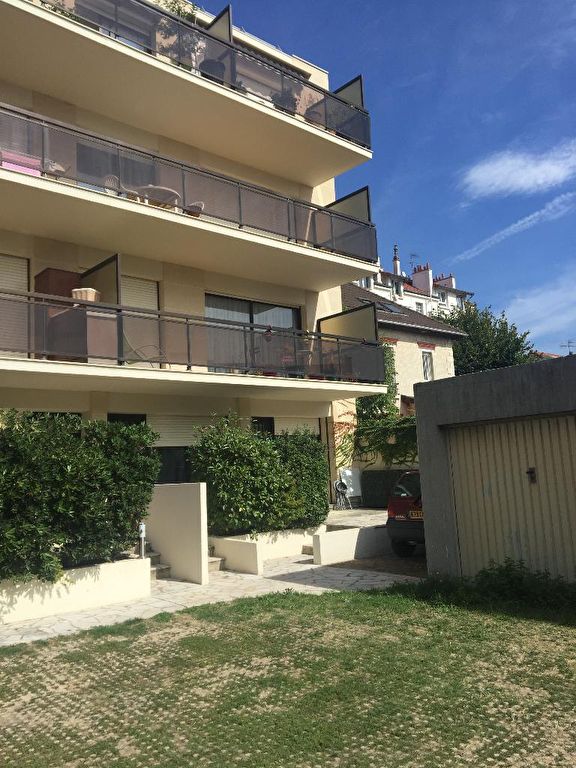 Appartement SAINT MAUR DES FOSSES (94100) 1 pi&egrave;ce 20.92 m&sup2;