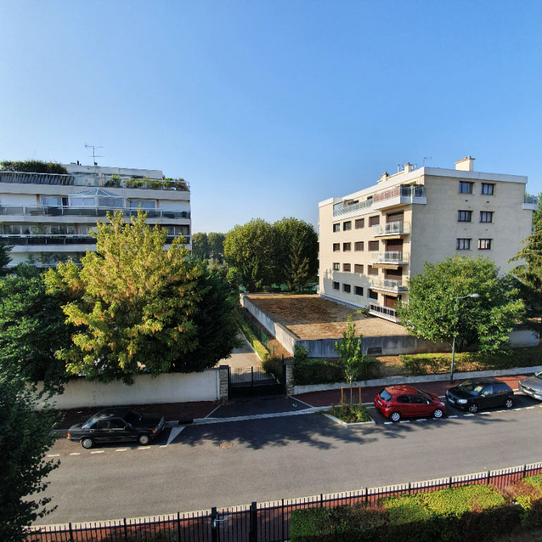 Appartement JOINVILLE LE PONT (94340) 3 pi&egrave;ces 64.76 m&sup2;