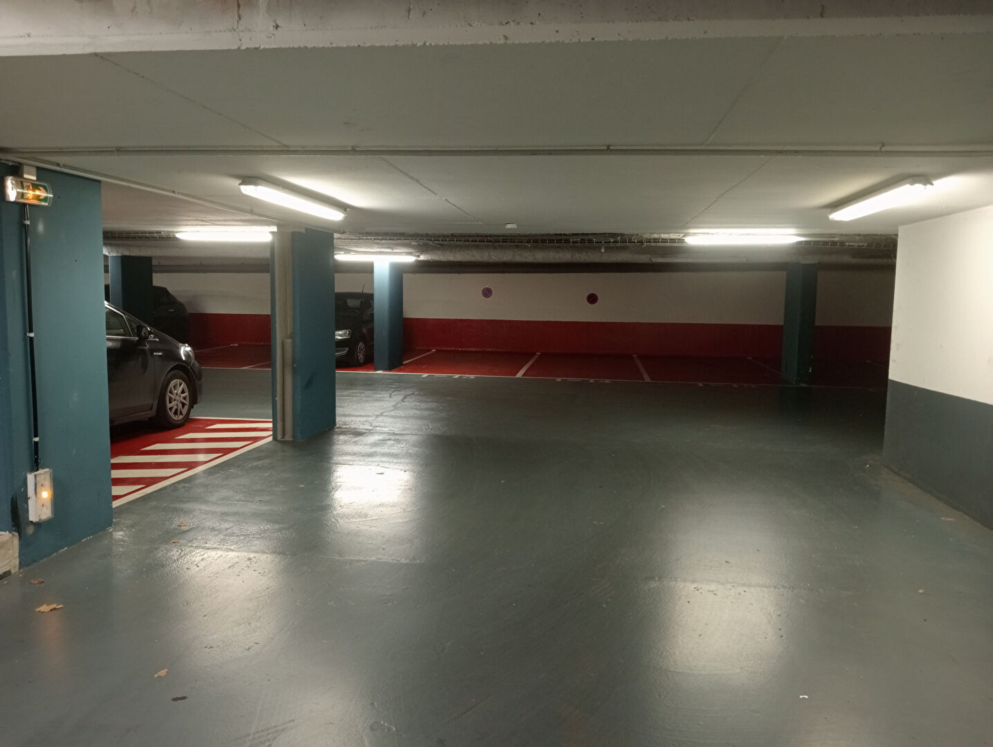 Parking / box PUTEAUX (92800)