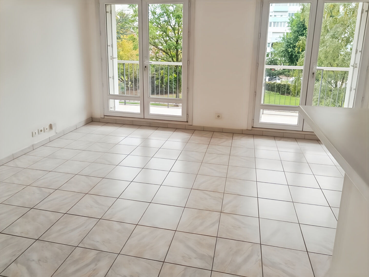 Appartement MAISONS ALFORT (94700) 1 pièce 28.11 m²
