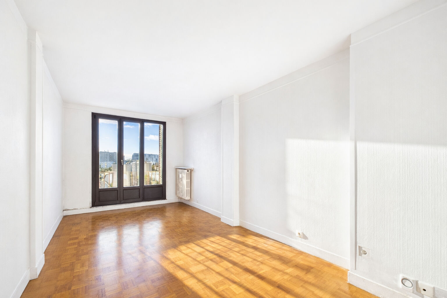 Alfortville (94) 270 000 € Appartement 3 pièces , 2 chambres 64.12 m² Avec balcon Voir le bien