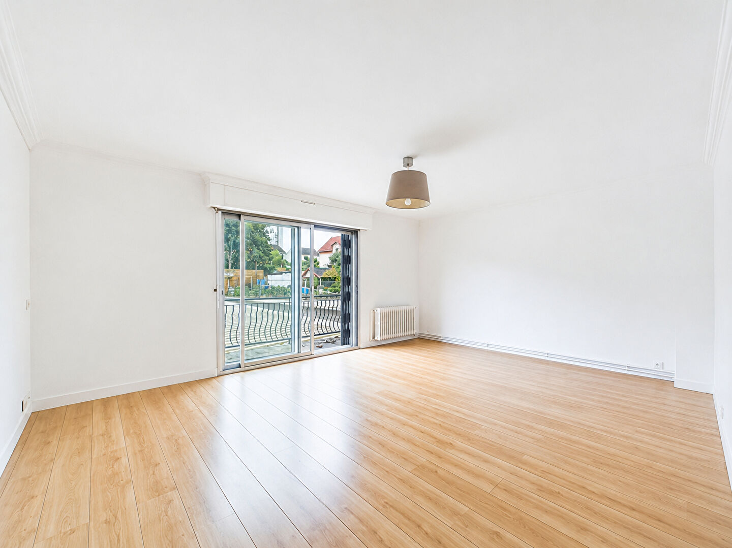 Immeuble BONNEUIL SUR MARNE (94380) 3 pi&egrave;ces 480.00 m&sup2;