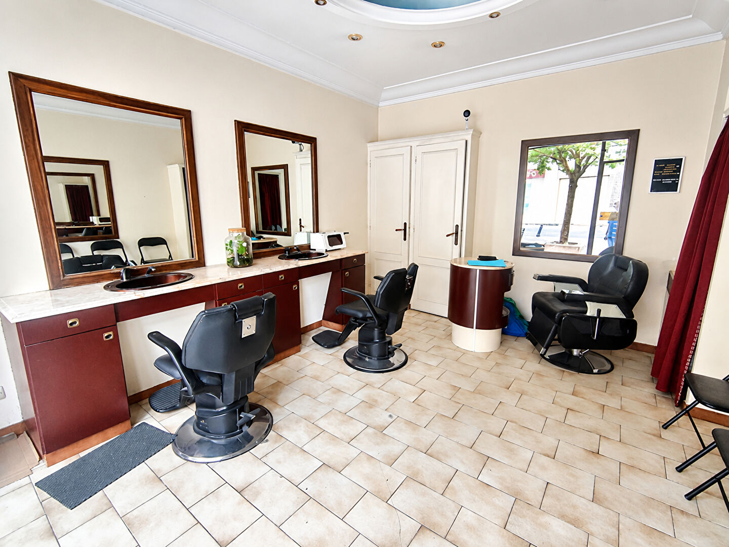 Local commercial SAINT MAUR DES FOSSES (94210) 18.00 m&sup2;