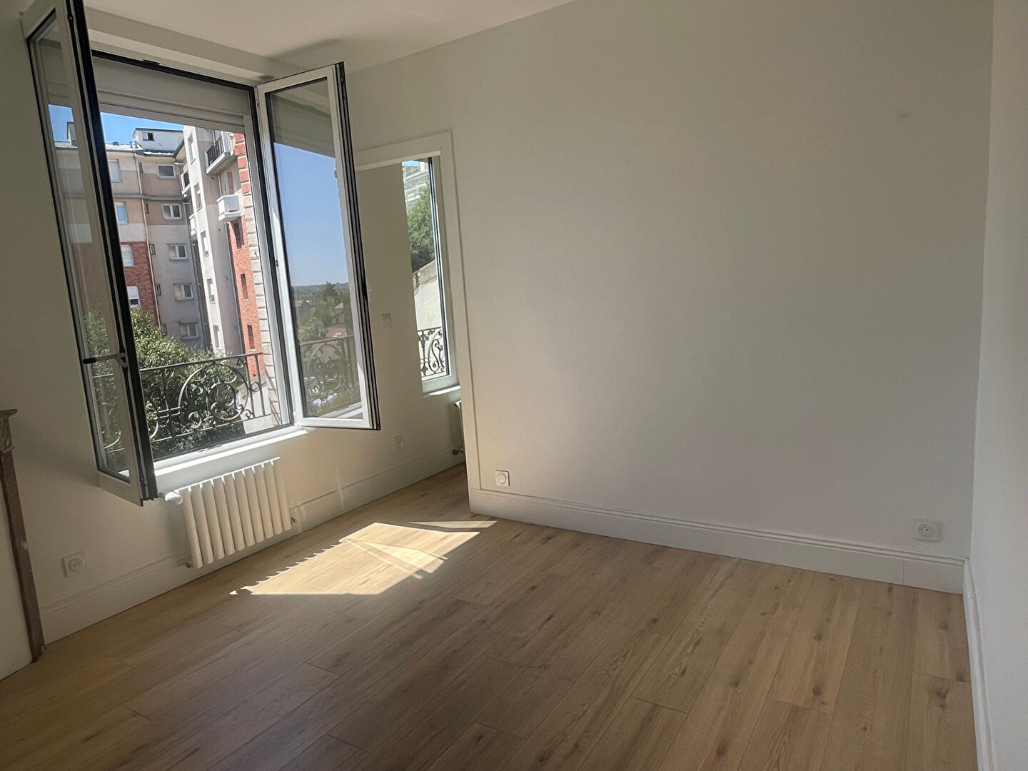 à 6 km de Ormesson-sur-Marne 750 € / mois cc Appartement 1 pièce 23.02 m² Voir le bien