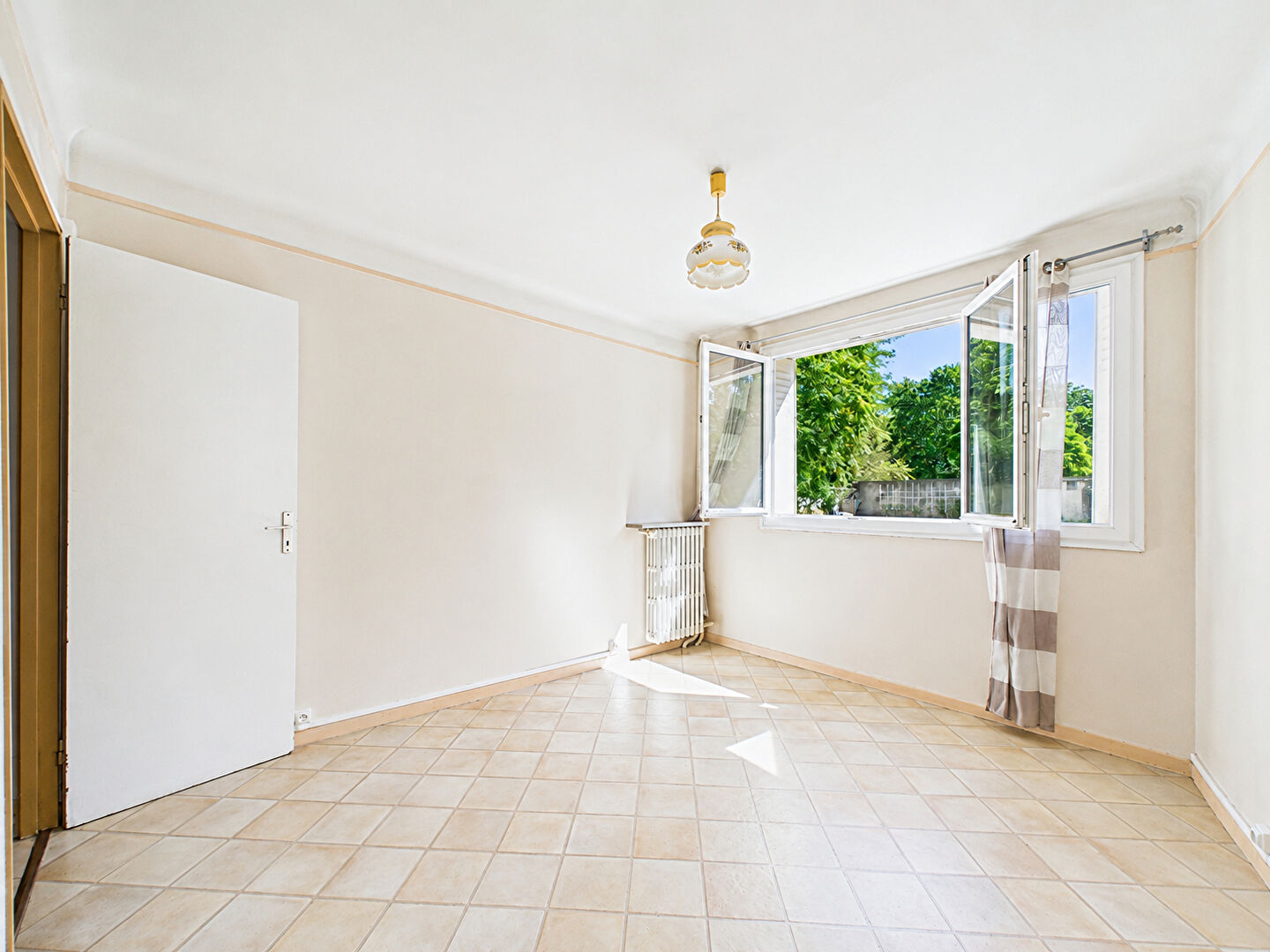 Appartement CHAMPIGNY SUR MARNE (94500) 1 pi&egrave;ce 32.52 m&sup2;