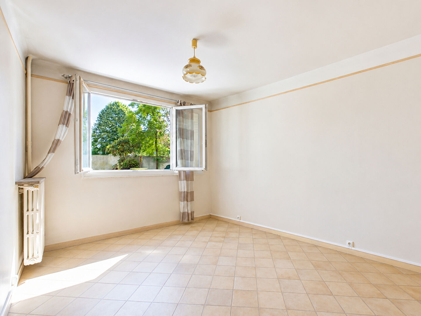 Appartement CHAMPIGNY SUR MARNE (94500) 1 pi&egrave;ce 32.52 m&sup2;