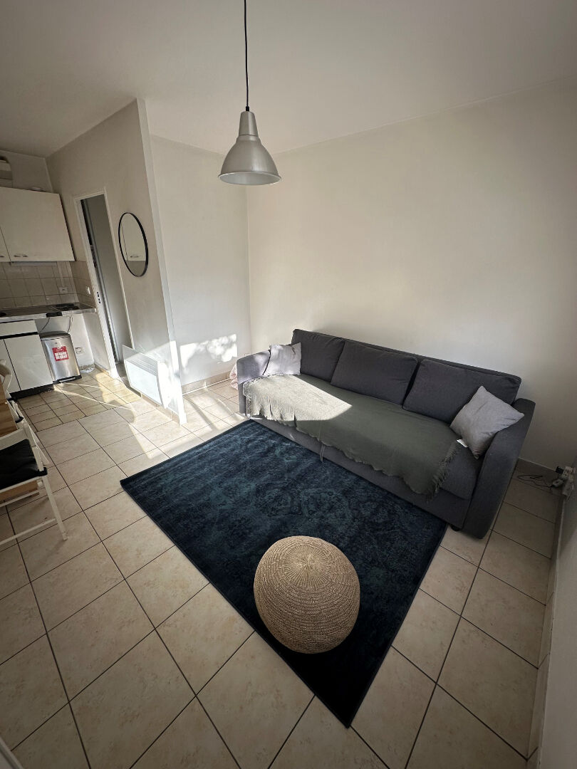 Appartement JOINVILLE LE PONT (94340) 1 pièce 26.38 m²