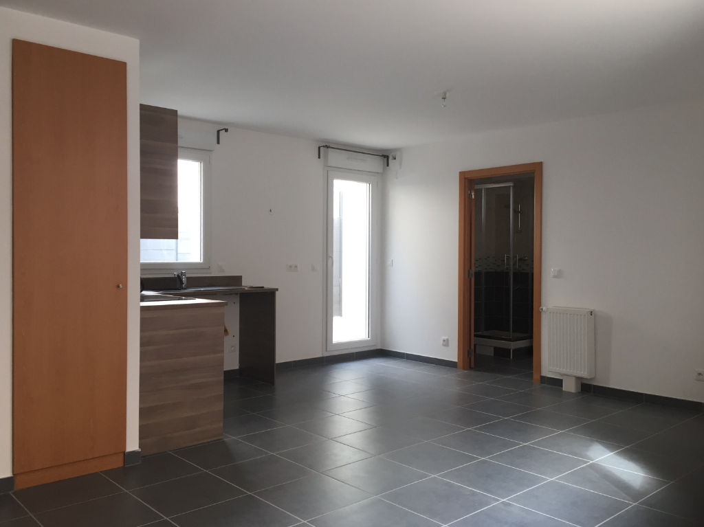 à 17 km de Melun 685 € / mois cc Appartement 1 pièce 36.03 m² Voir le bien