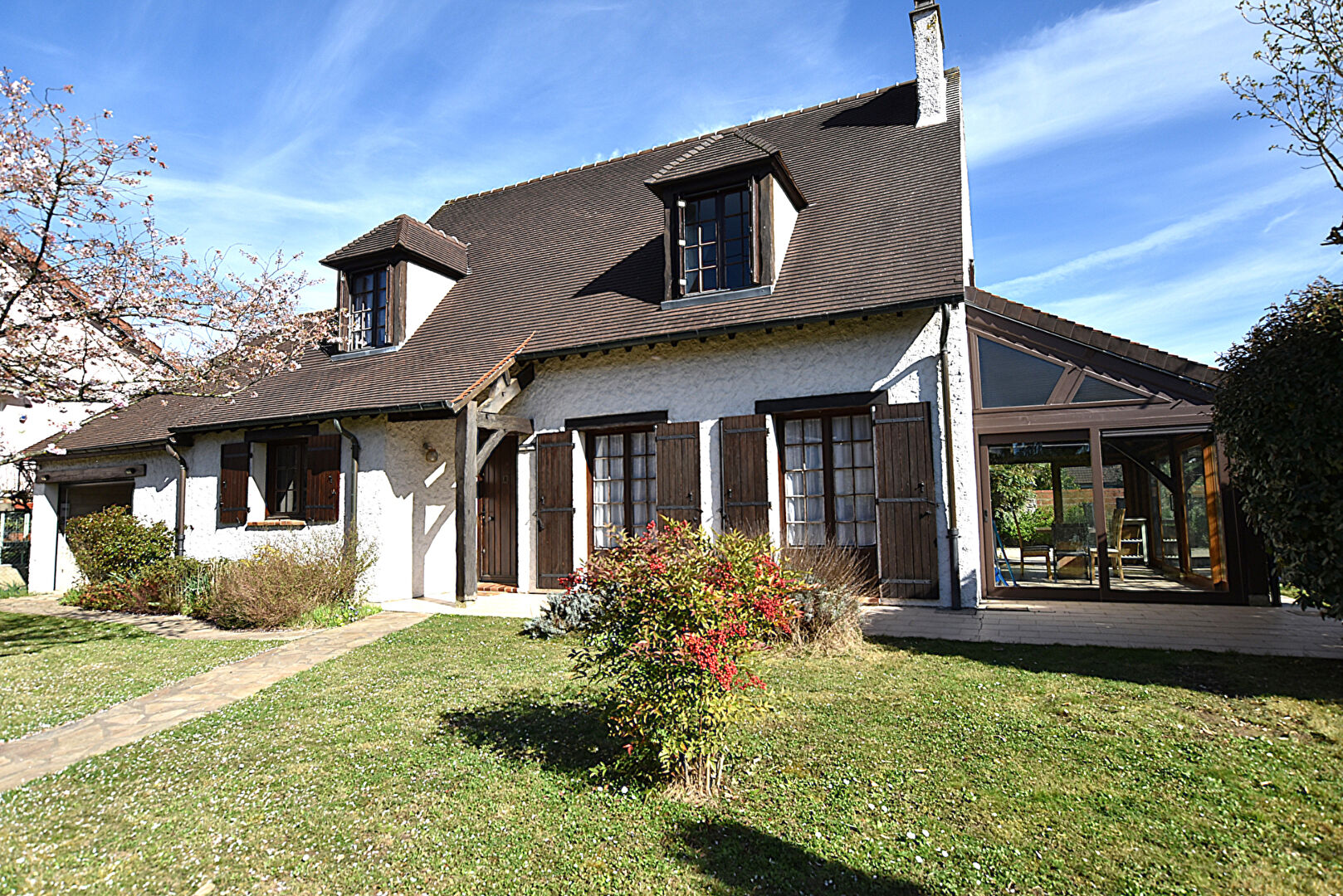 Maison COMBS LA VILLE (77380) 7 pi&egrave;ces 150.00 m&sup2;