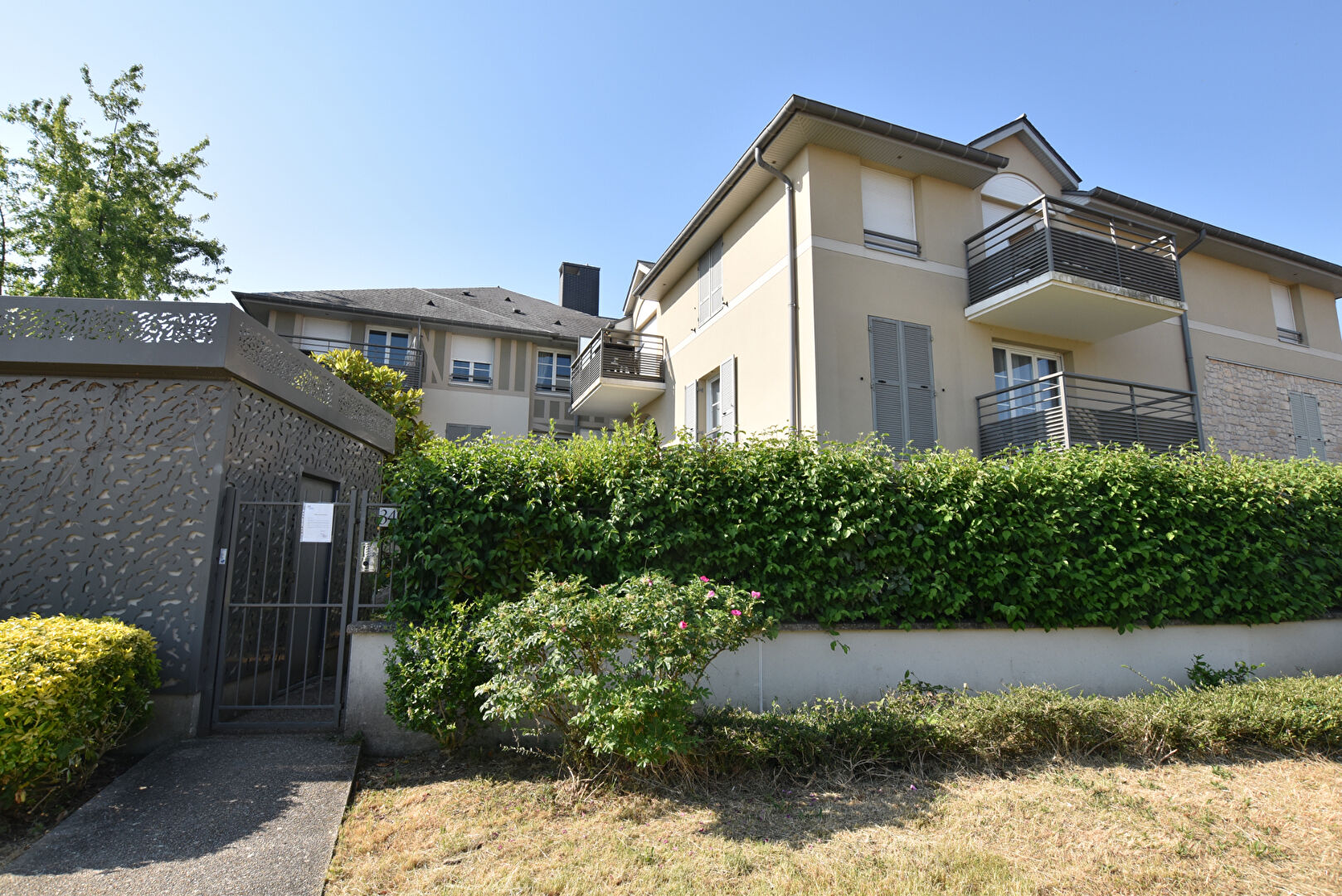 Appartement SAINT PIERRE DU PERRAY (91280) 2 pièces 41.84 m²