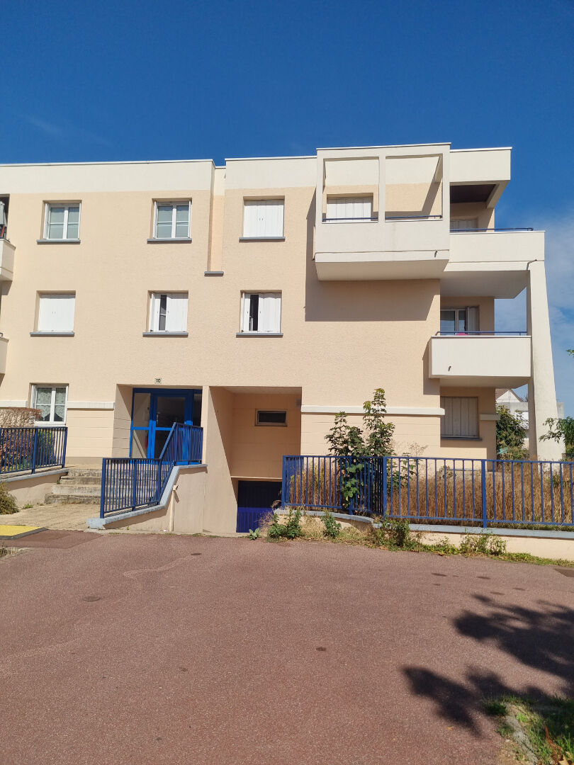 à 7 km de Soisy-sur-Seine 1 020 € / mois cc Appartement 3 pièces , 2 chambres 61.80 m² Voir le bien