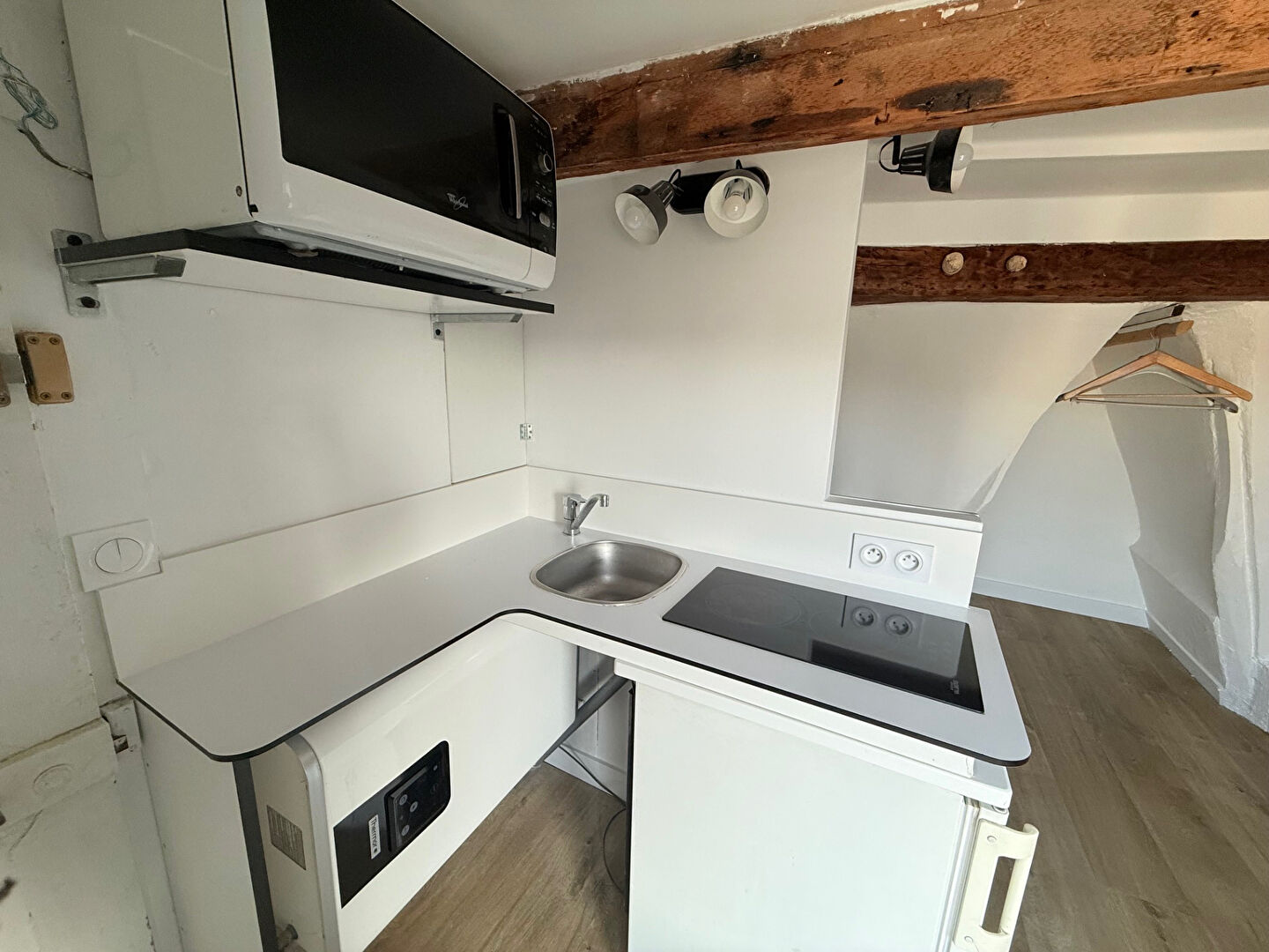 Appartement CAEN (14000) 1 pi&egrave;ce 7.00 m&sup2;