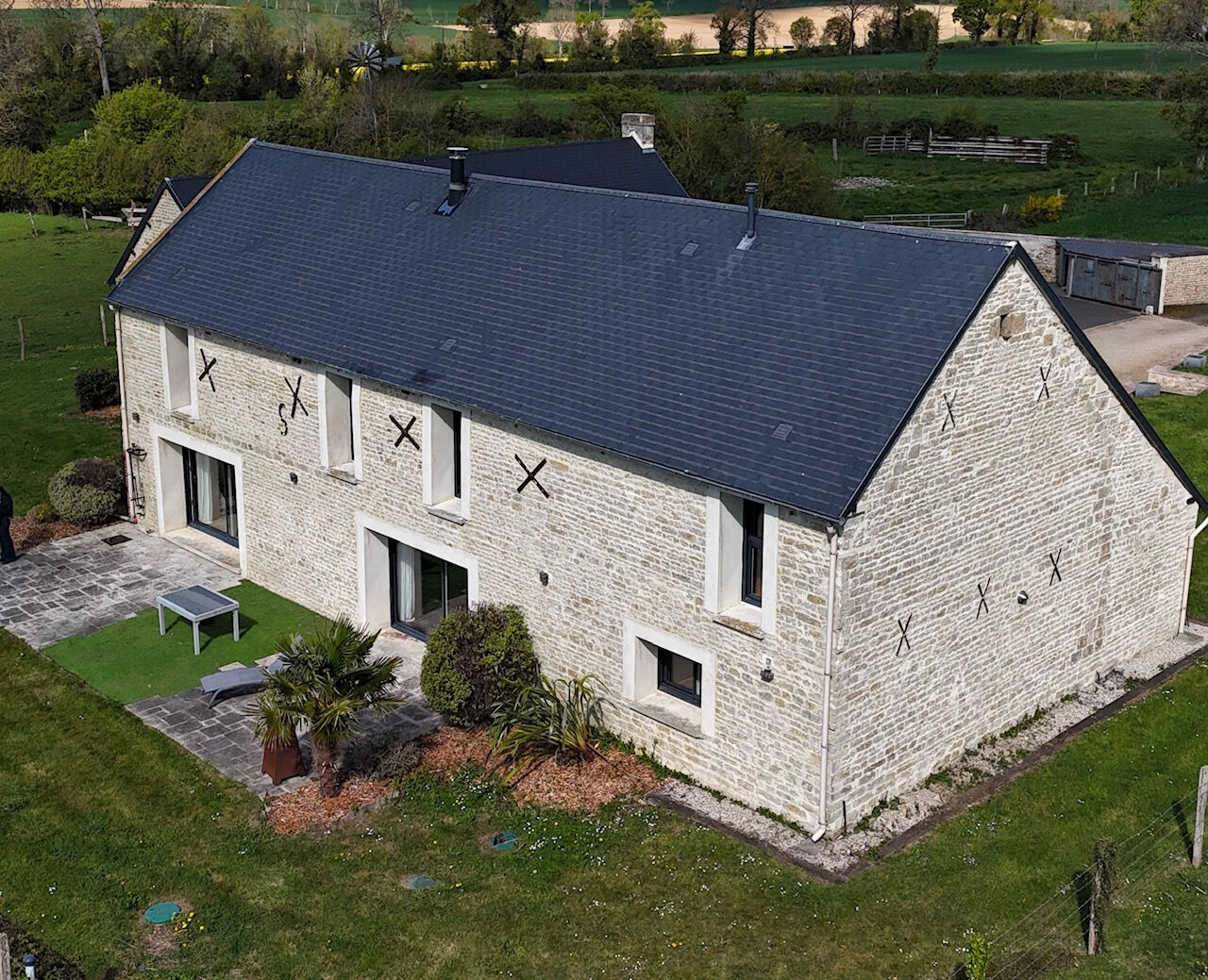 Maison CAEN (14000) 7 pi&egrave;ces 250.00 m&sup2;