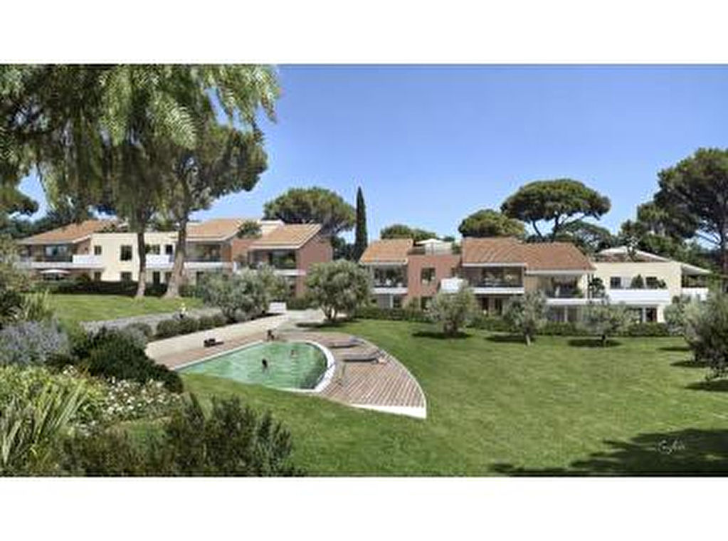 Parking / box MOUGINS (06250) 12.00 m²