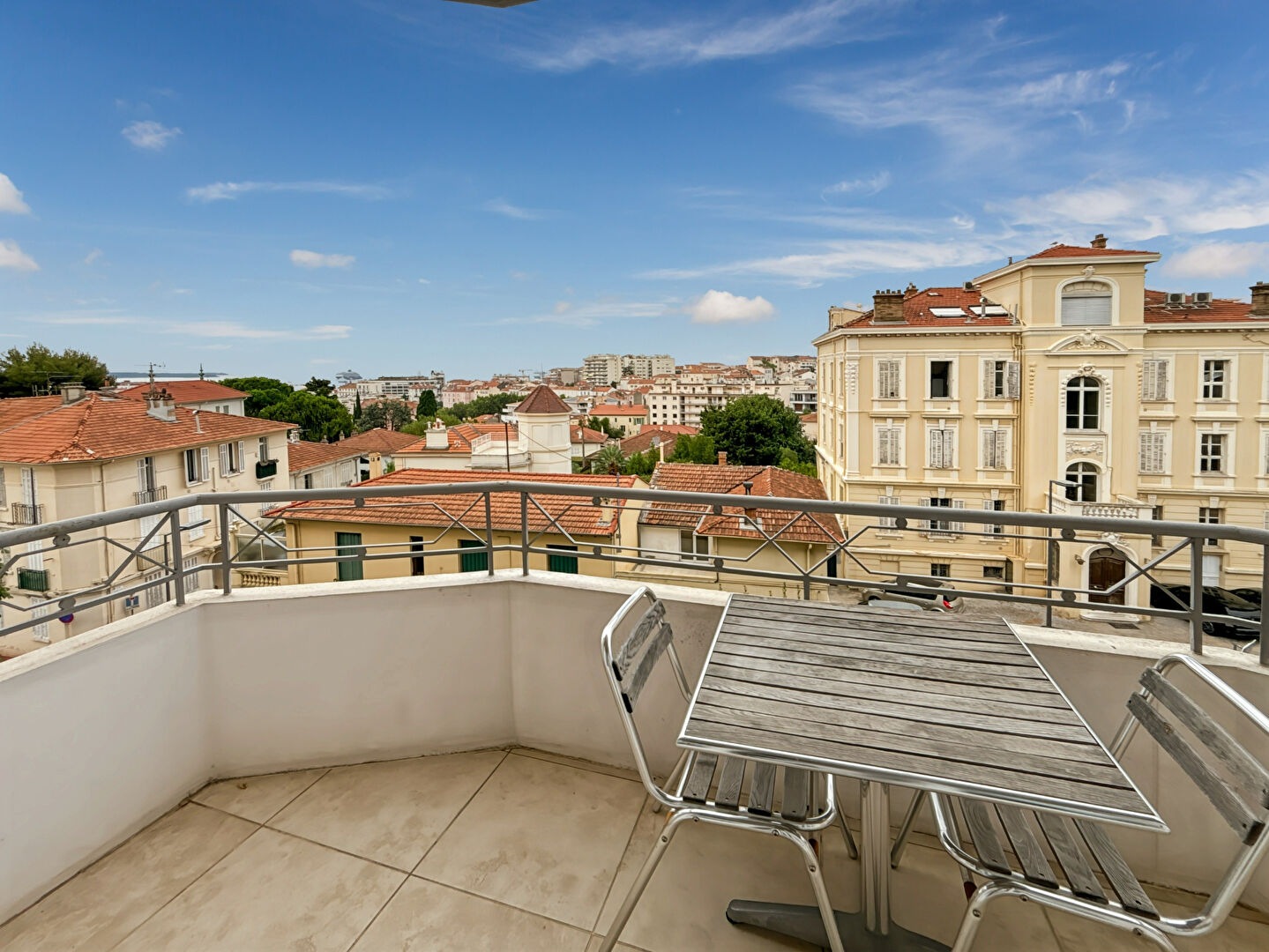 Appartement CANNES (06400) 2 pi&egrave;ces 54.06 m&sup2;