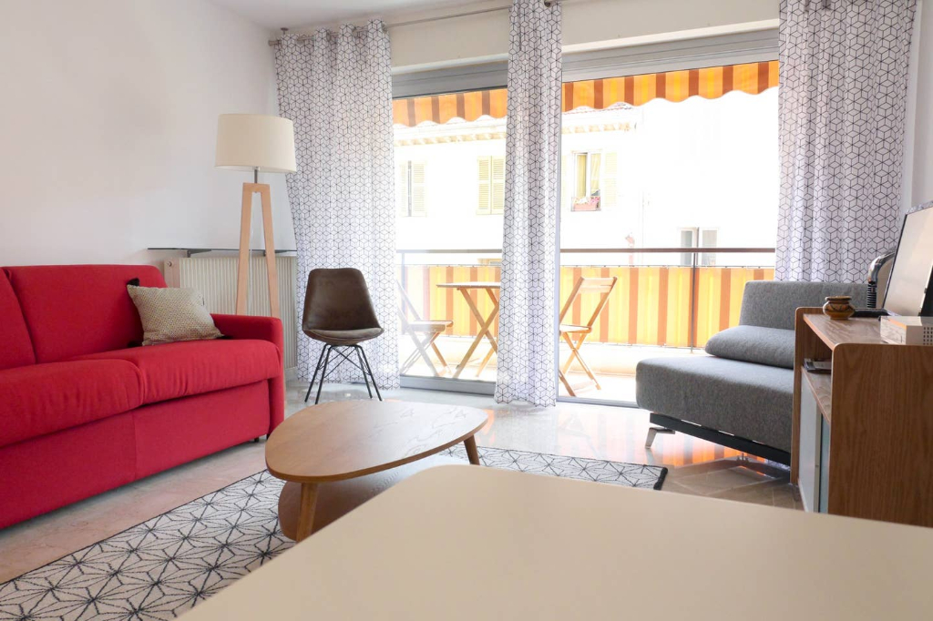 Appartement CANNES (06400) 1 pi&egrave;ce 26.75 m&sup2;